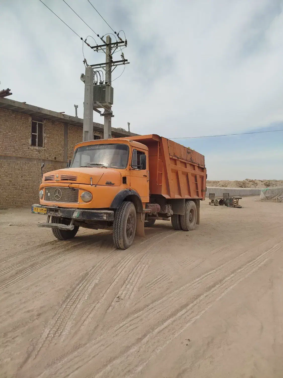 نیازمند راننده پایه 1|استخدام حمل و نقل|مرودشت, ثبت احوال|دیوار