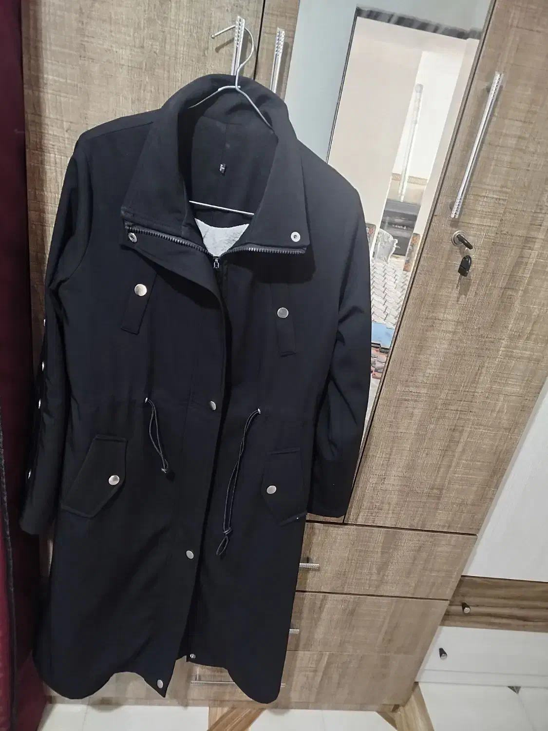 پالتو|لباس|سریش آباد, |دیوار