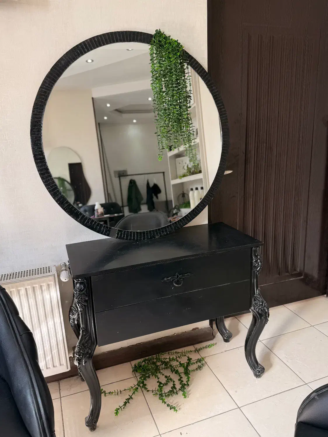 فروش تجهیزات آرایشگاه|آرایشگاه و سالن‌های زیبایی|فولادشهر, B7|دیوار