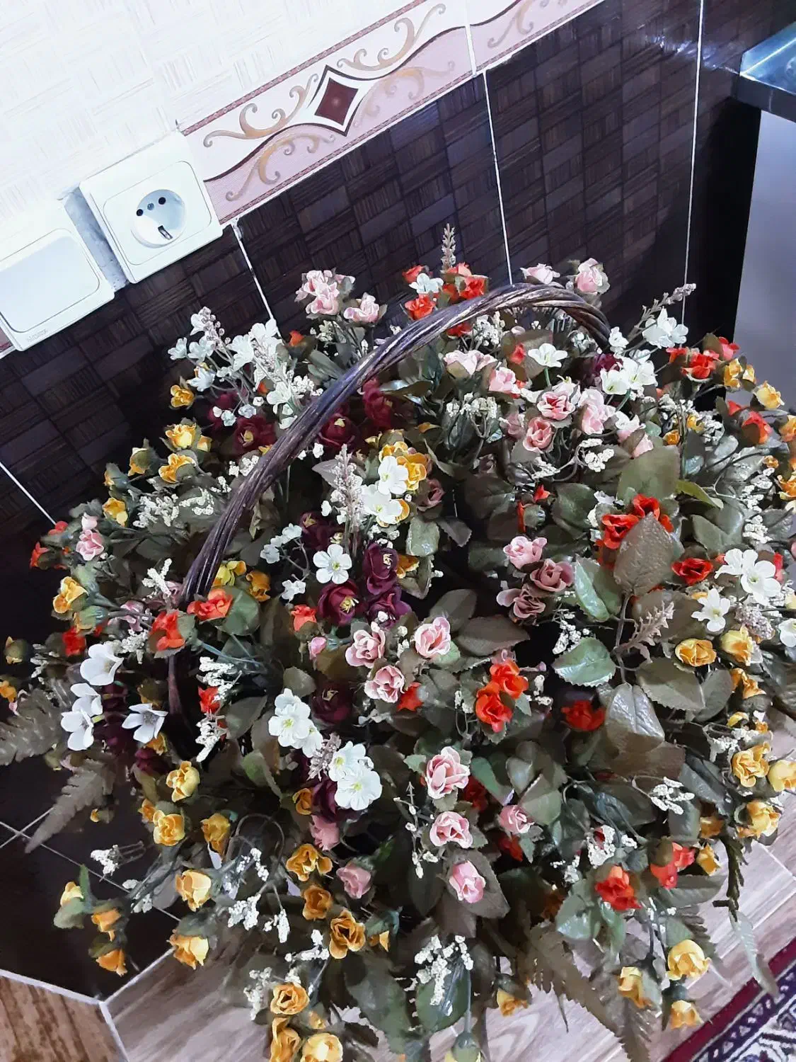 سبد گل زیبا بزرگ|گل مصنوعی|خوی, |دیوار