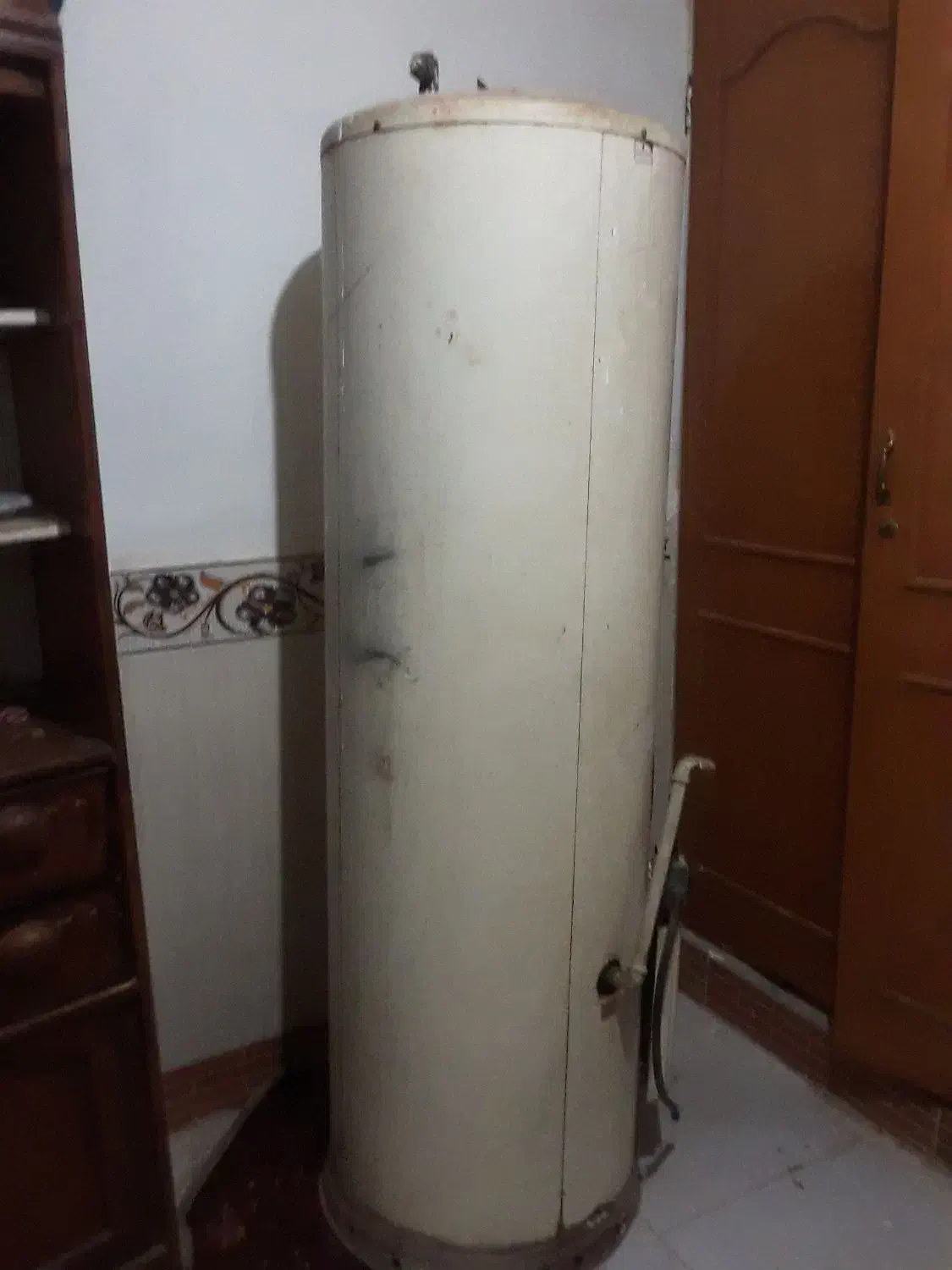 آبگرمکن|آبگرمکن، پکیج، شوفاژ|بروجرد, |دیوار