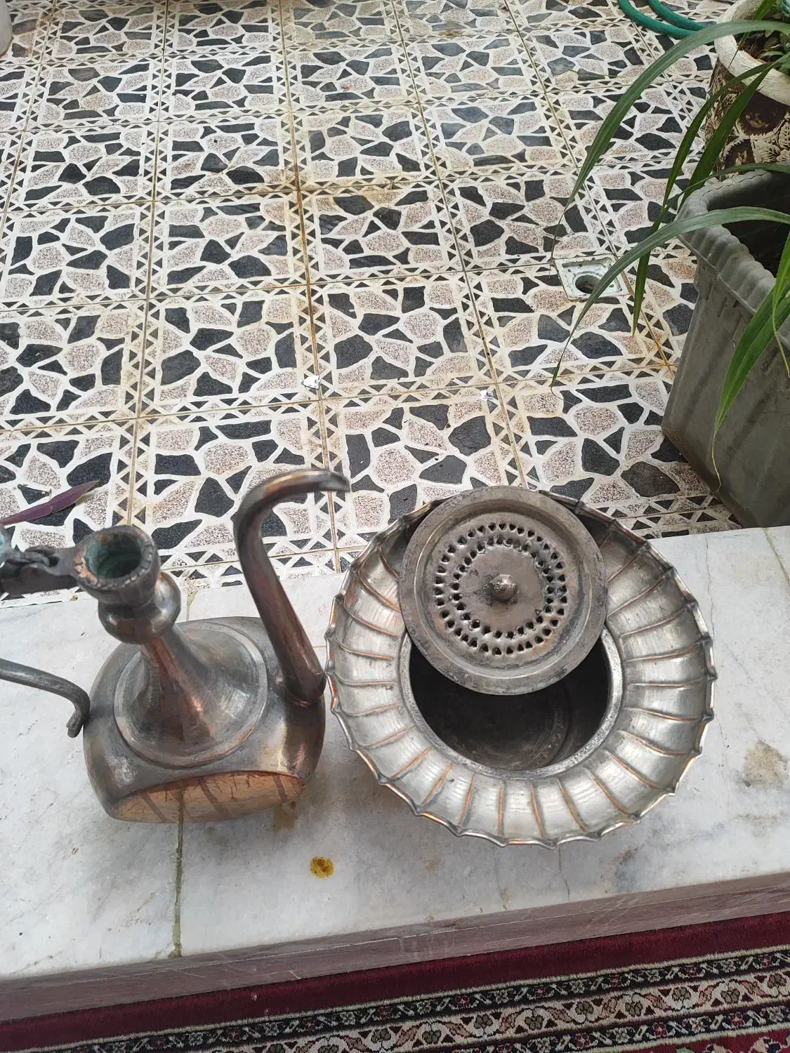 آفتابه لگن دستشور اتیقه|کلکسیون اشیاء عتیقه|یزد, |دیوار