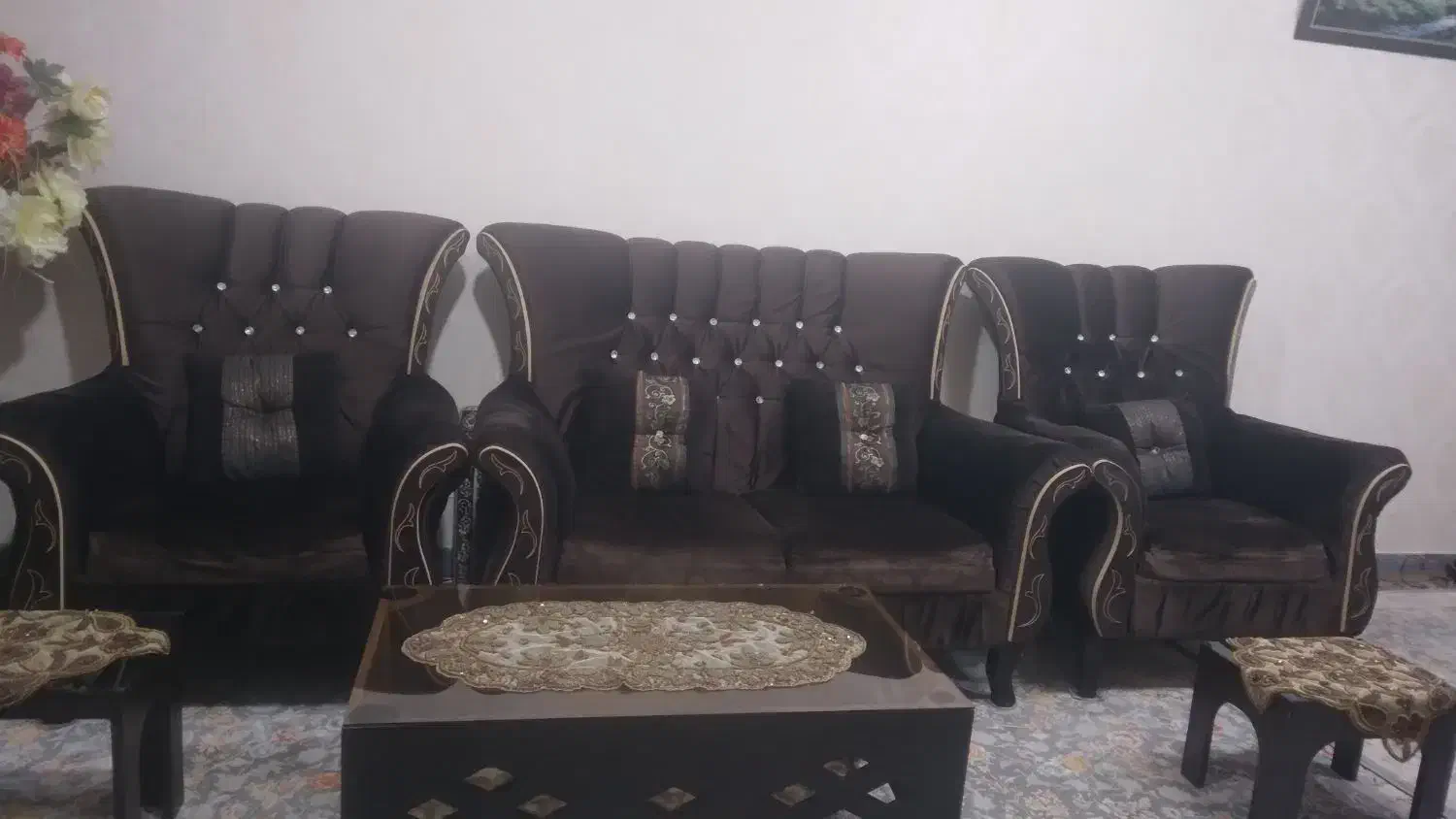 مبل ۷ نفره سالم وتمیز|مبلمان خانگی و میز عسلی|کبودرآهنگ, |دیوار