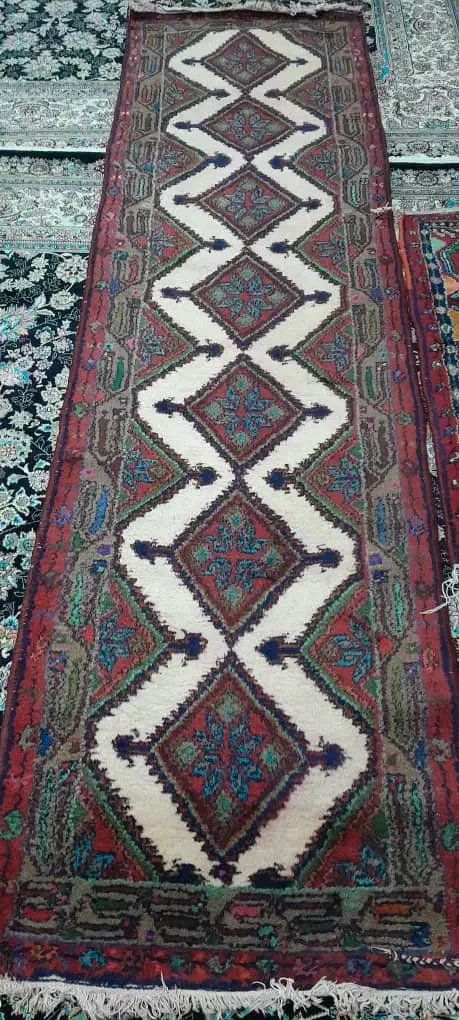 کناره دستباف|فرش|خرم‌آباد, |دیوار