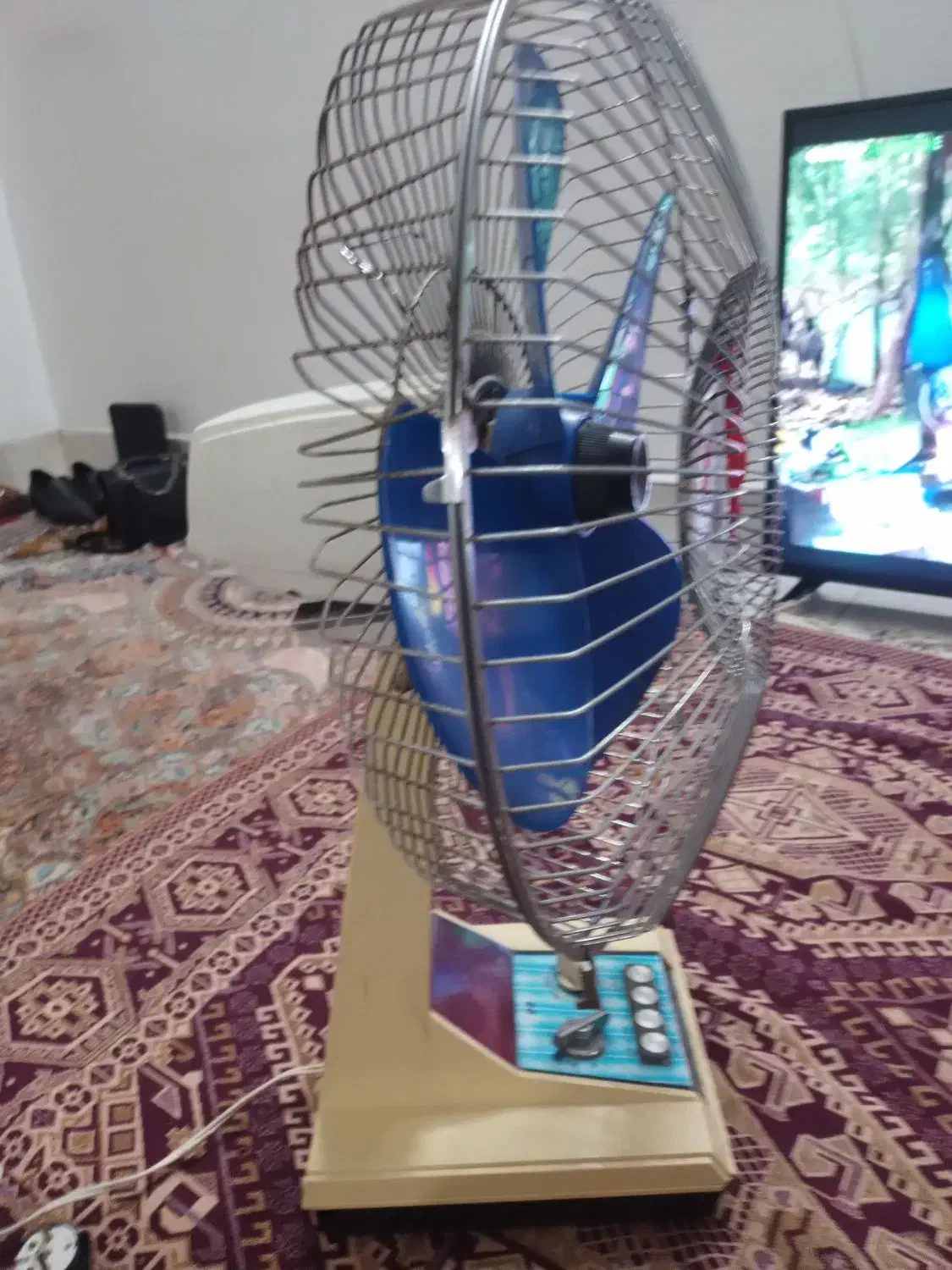 پنکه|پنکه و تصفیه‌کنندهٔ هوا|تهران, شهرک ولیعصر شمالی|دیوار