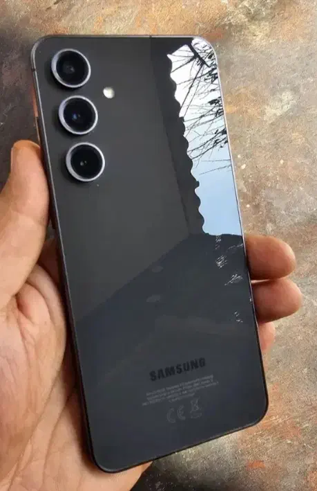 گوشیs25|موبایل|خمینی‌شهر, |دیوار