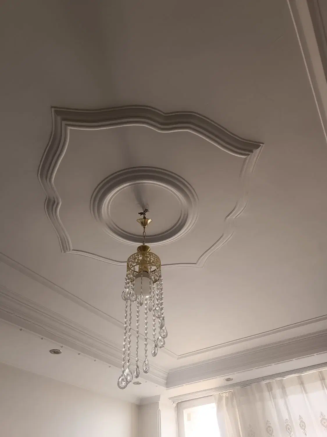 لوستر|لوستر و چراغ آویز|دماوند, گیلاوند|دیوار