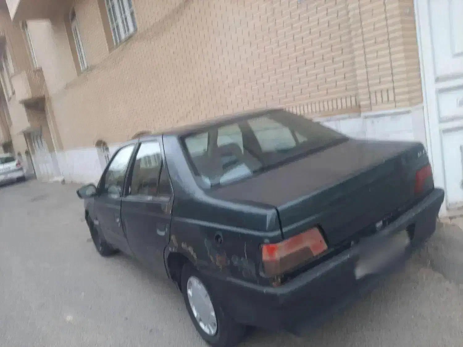 پژو۲۰۰۰|خودرو سواری و وانت|قم, قم نو|دیوار