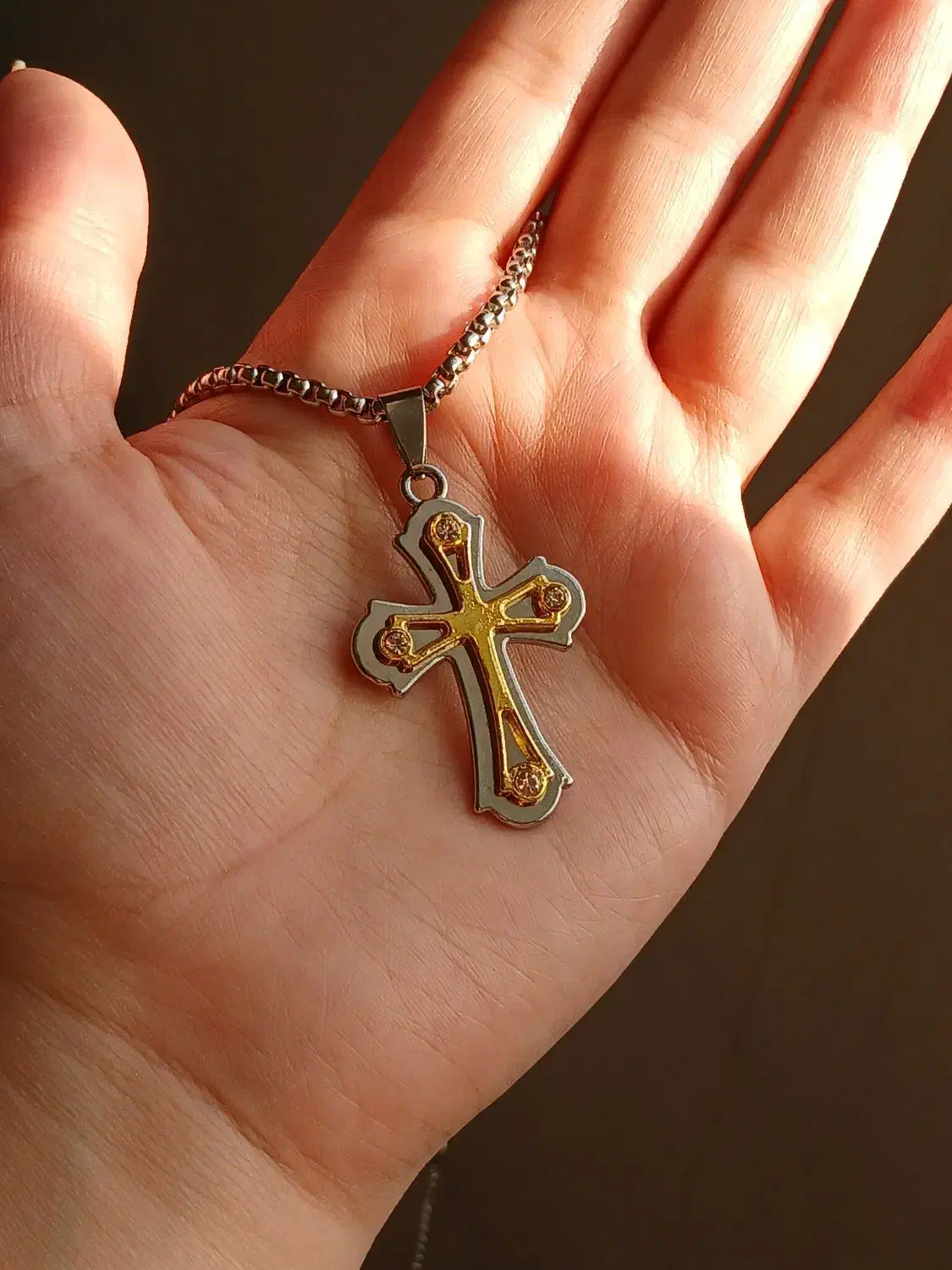 گردنبند های صلیب|بدلیجات|قدس, شهرقدس|دیوار