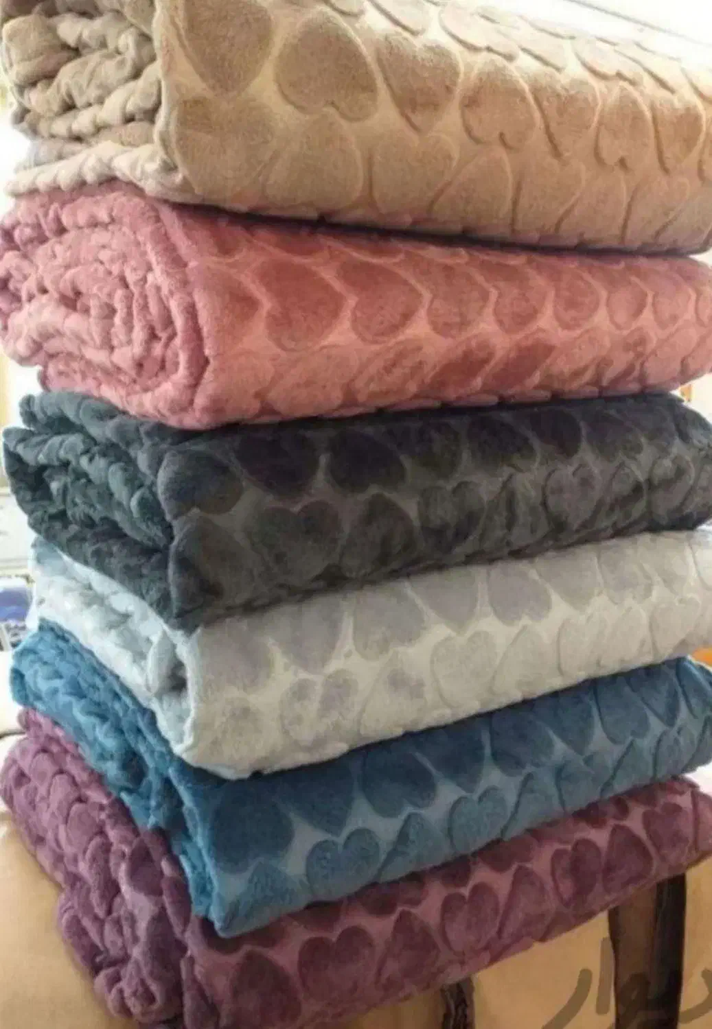 پتو مسافرتی|رختخواب، بالش، پتو|بومهن, |دیوار