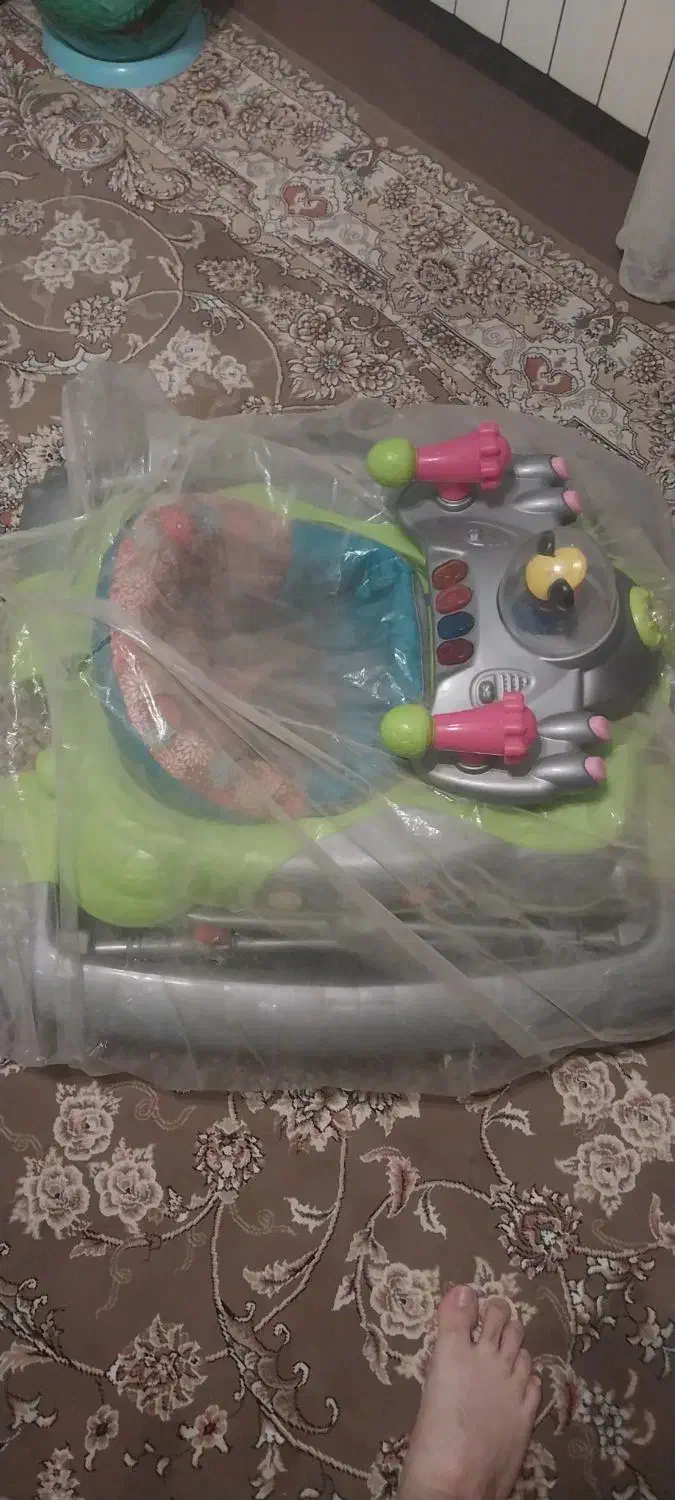 روروئک کودک ۳کاره نو|اسباب و اثاث بچه|محمدیه-قزوین, |دیوار