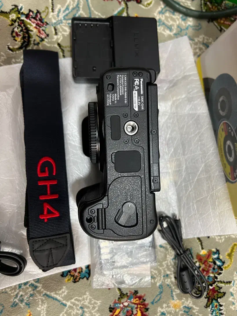 دوربین لومیکسGH4 پاناسونیک|دوربین عکاسی و فیلمبرداری|ارومیه, |دیوار