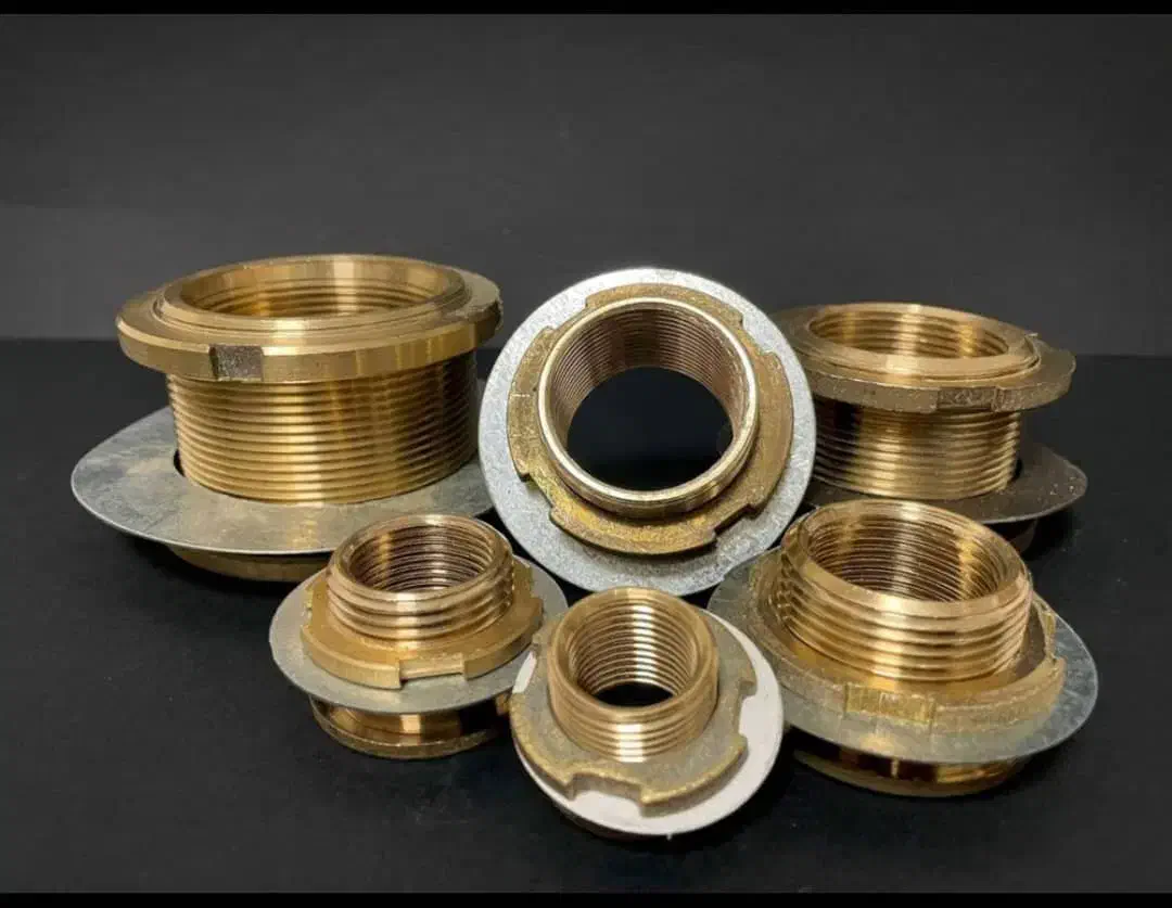 نیازمند فروشنده در ابزار یراق ومصالح ساختمانی|استخدام خدمات فروشگاه و رستوران|کیاشهر, |دیوار