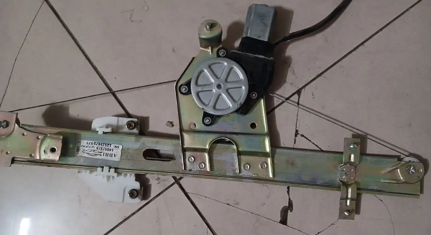 شیشه بالابر پرایدی|قطعات یدکی و لوازم جانبی|اسلام‌شهر, شهرک امام حسین (میان آباد)|دیوار