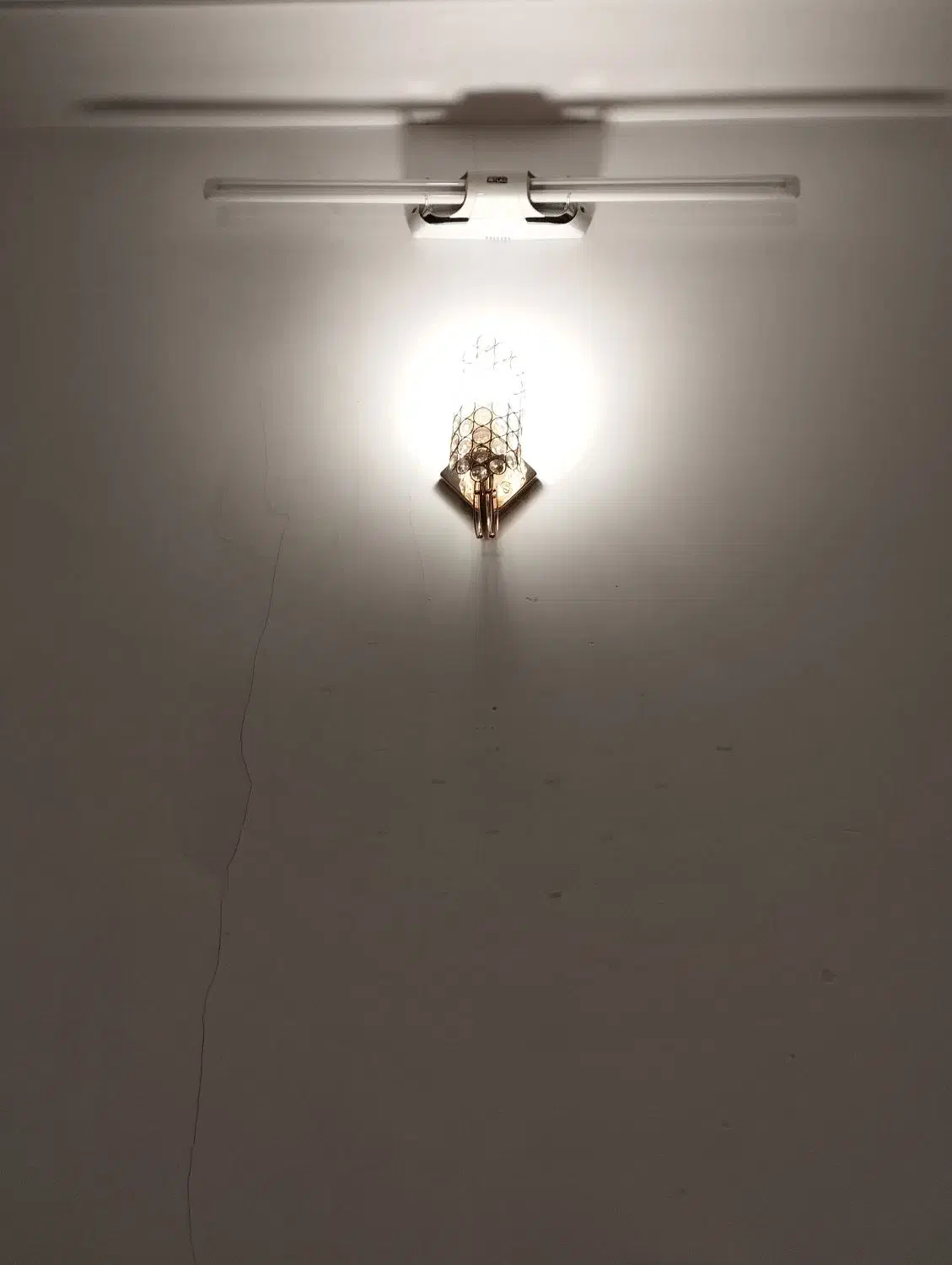 شب خواب|چراغ خواب و آباژور|قم, نیروگاه|دیوار