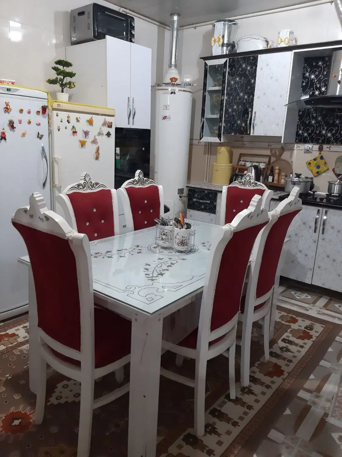 میز ناهارخوری|میز و صندلی غذاخوری|بافت, |دیوار