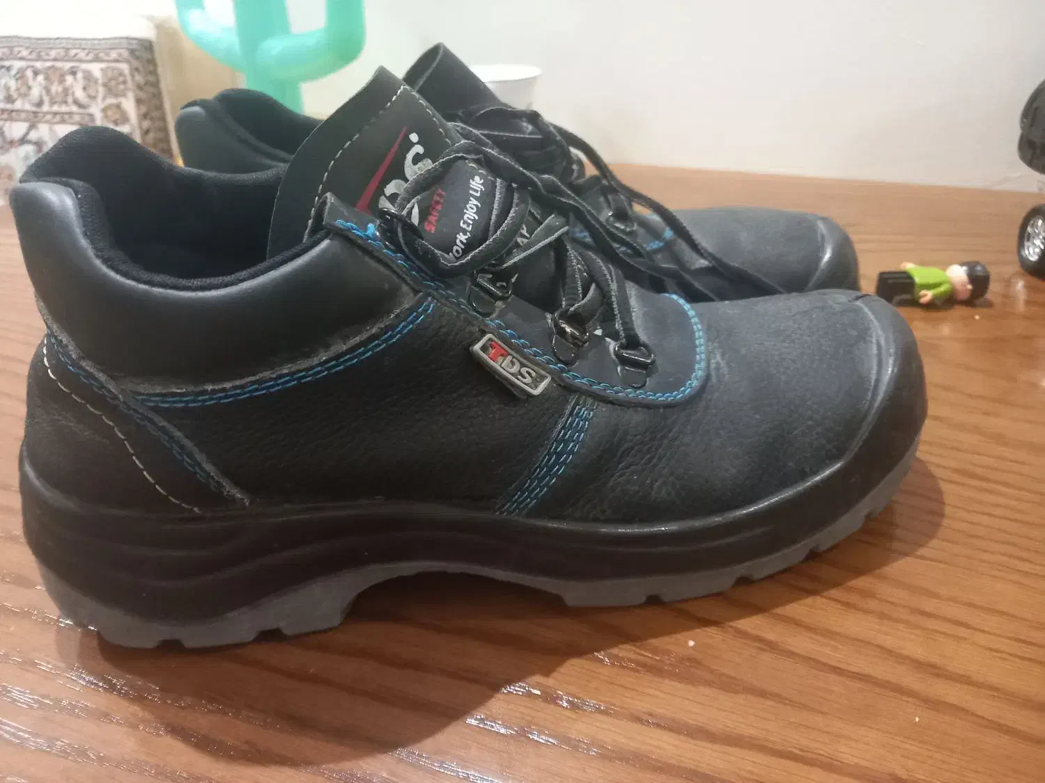 کفش کار|کیف، کفش، کمربند|پردیس, فاز ۸|دیوار