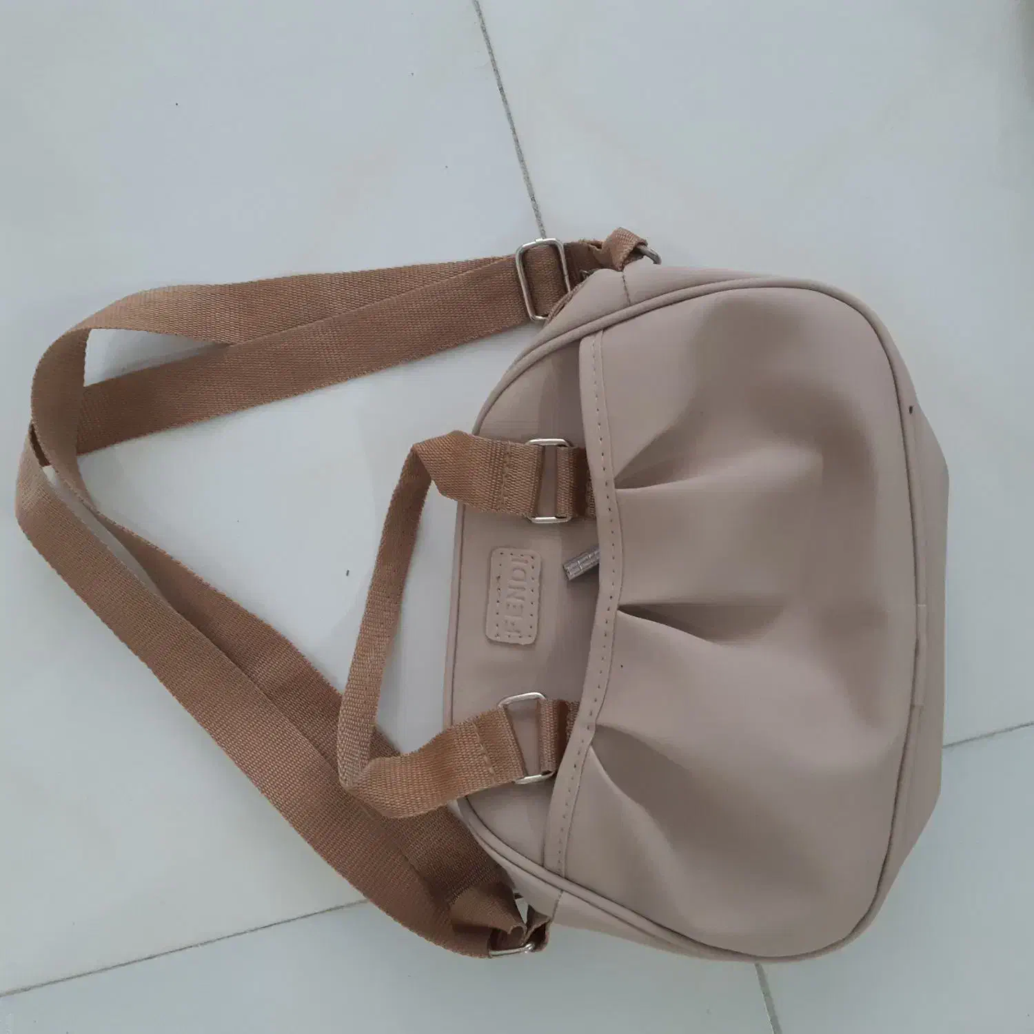 کیف|کیف، کفش، کمربند|فردوس (خراسان), |دیوار