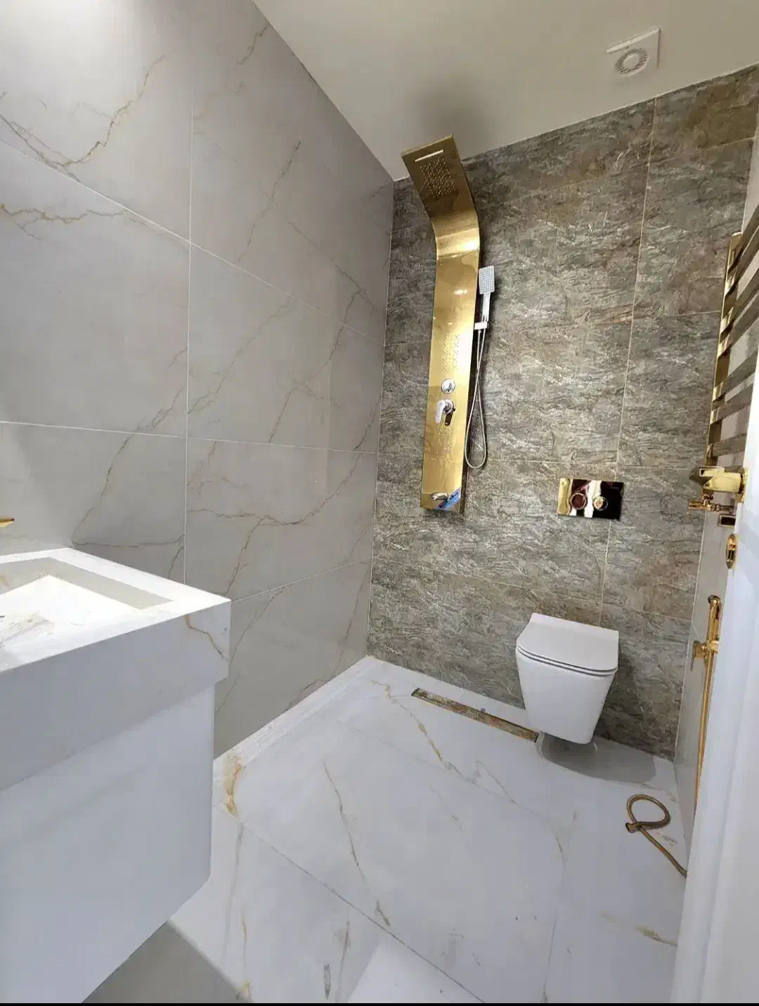 رهن و اجاره آپارتمان ۱۹۰ متری ۳ خواب / لابی / روف