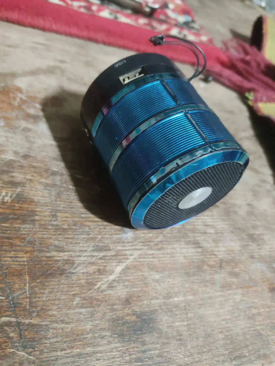 اسپیکر نو|پخش‌کننده همراه|خاش, |دیوار