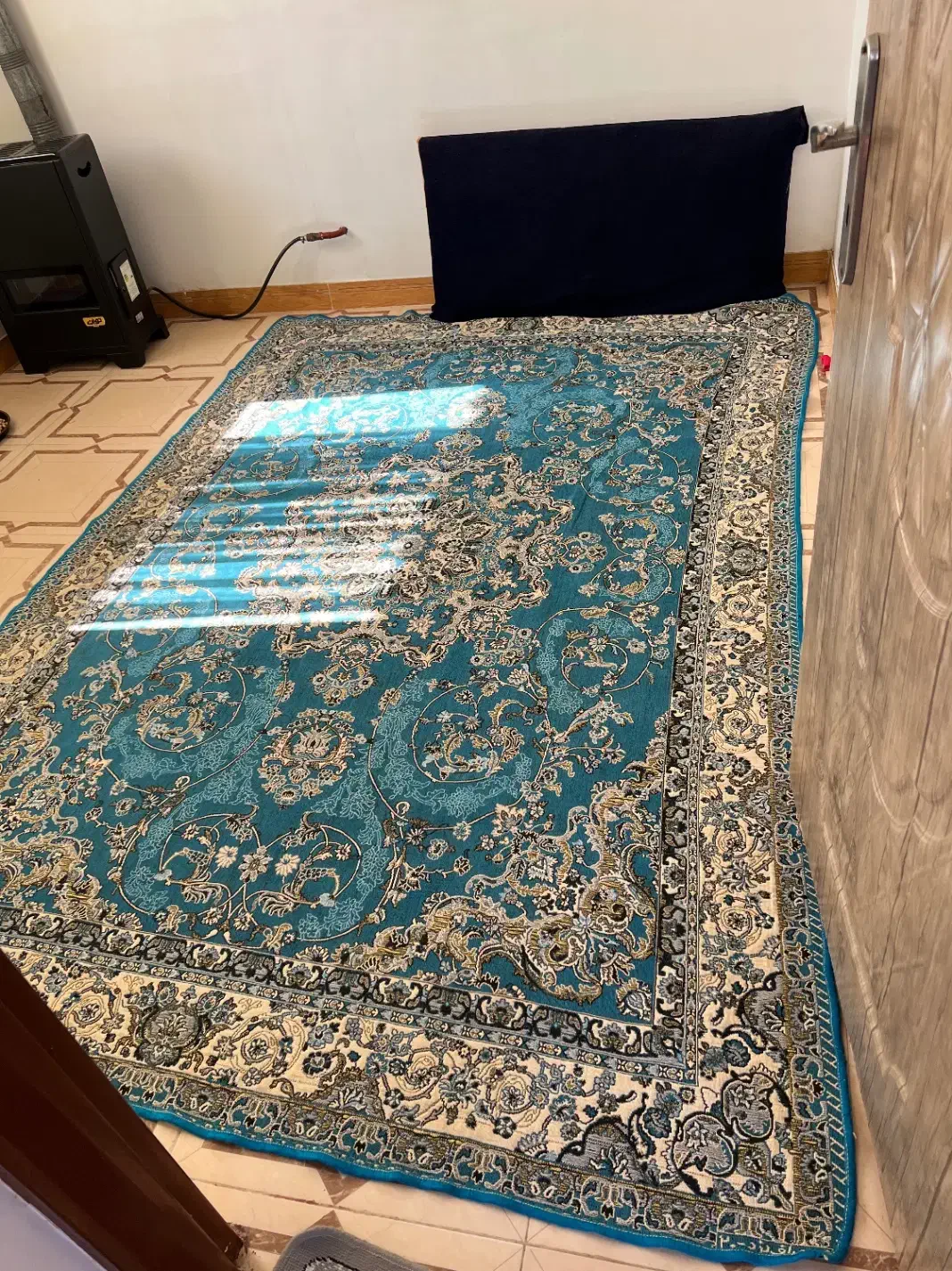 رو فرشی|روفرشی|لاهیجان, بازکیاگوراب|دیوار