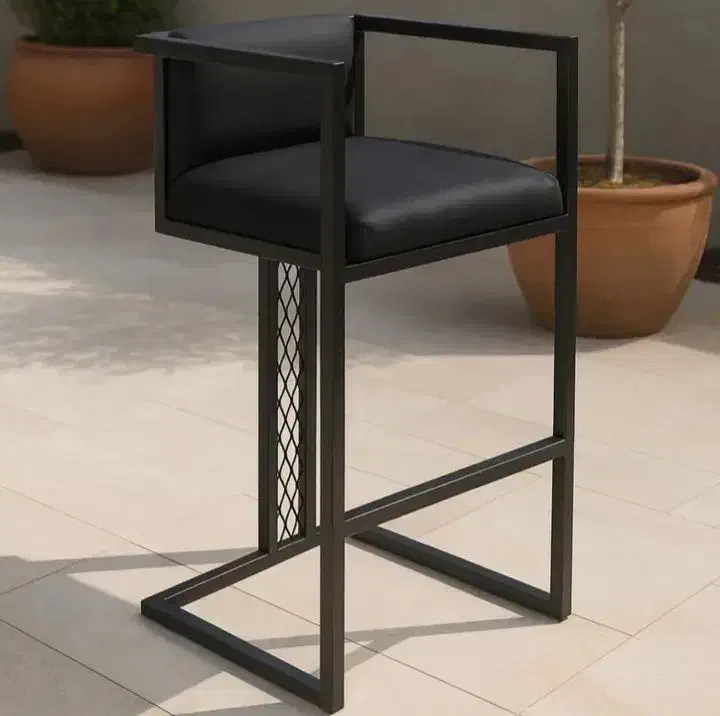 صندلی ، چهارپایه|صندلی و نیمکت|فردیس, ثابتی|دیوار