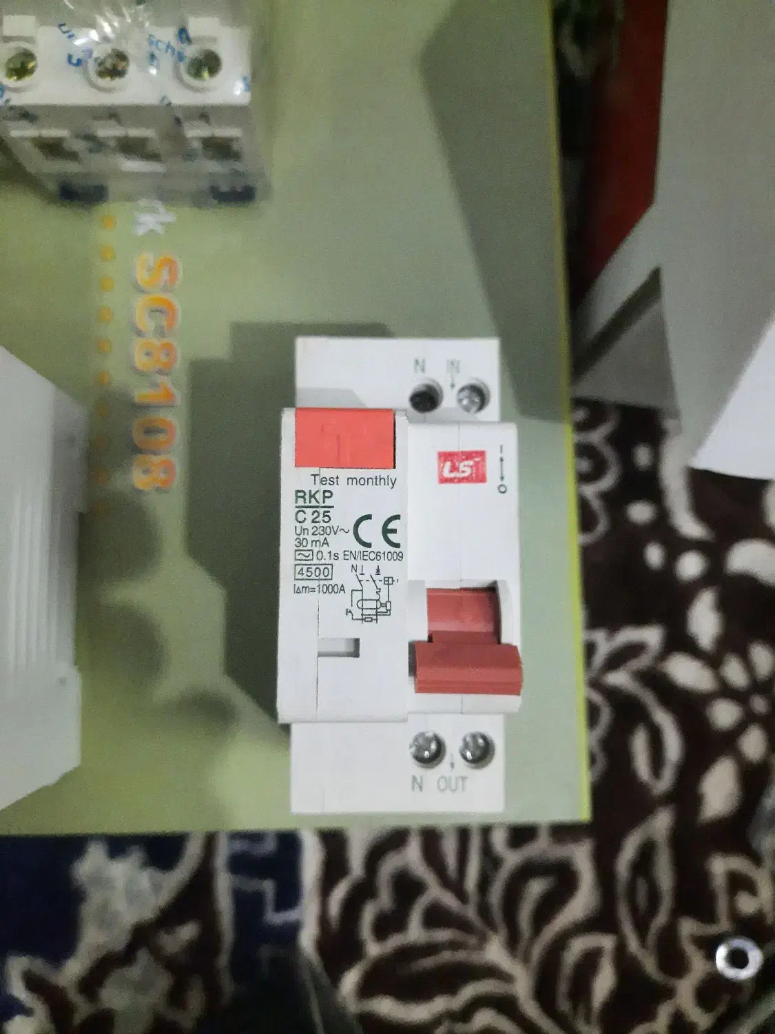 فیوز مینیاتوری و فیوز محافظ جان|ابزارآلات|کازرون, |دیوار