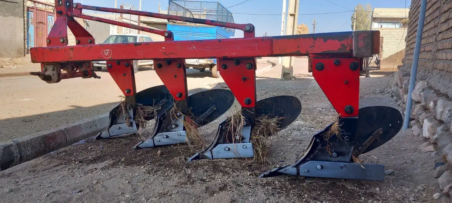 گاو آهن|ماشینآلات صنعتی|مهربان, |دیوار