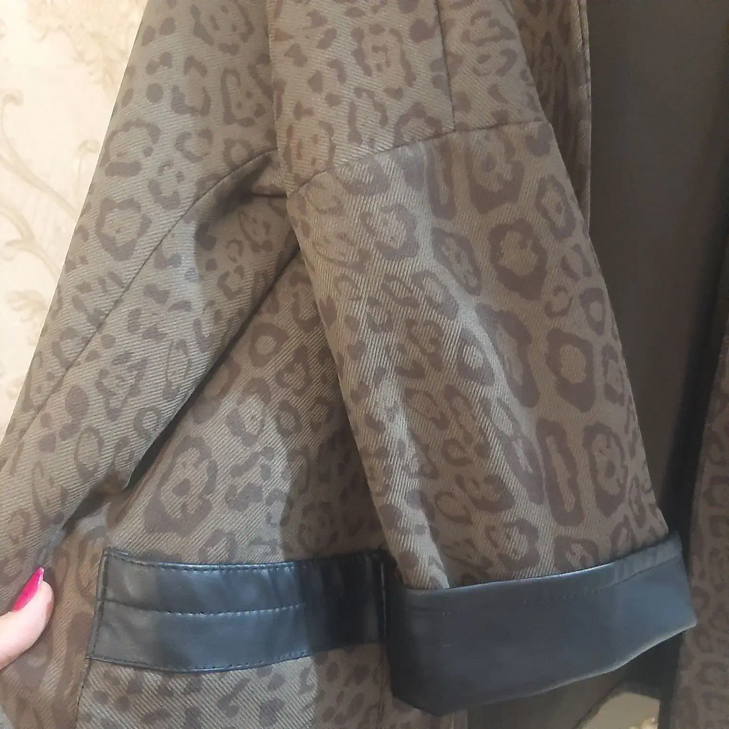 خز ،بافت، مانتو،پالتو،شلوار|لباس|رشت, یخسازی|دیوار