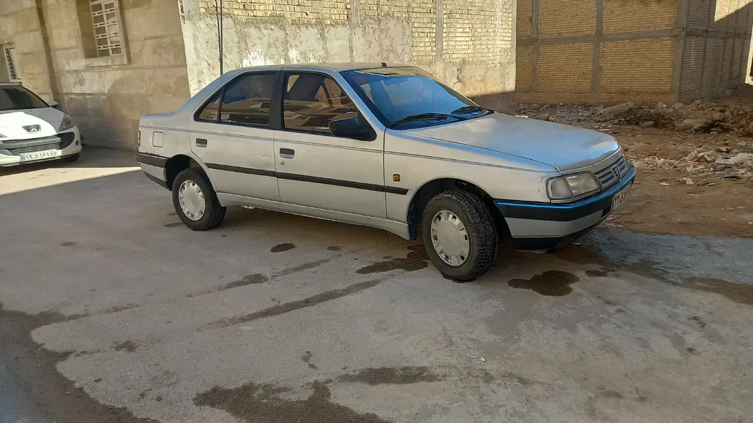 پژو ۹۲ دوگانه کاخانه رنگ فابریک|خودرو سواری و وانت|شیراز, سیلو|دیوار