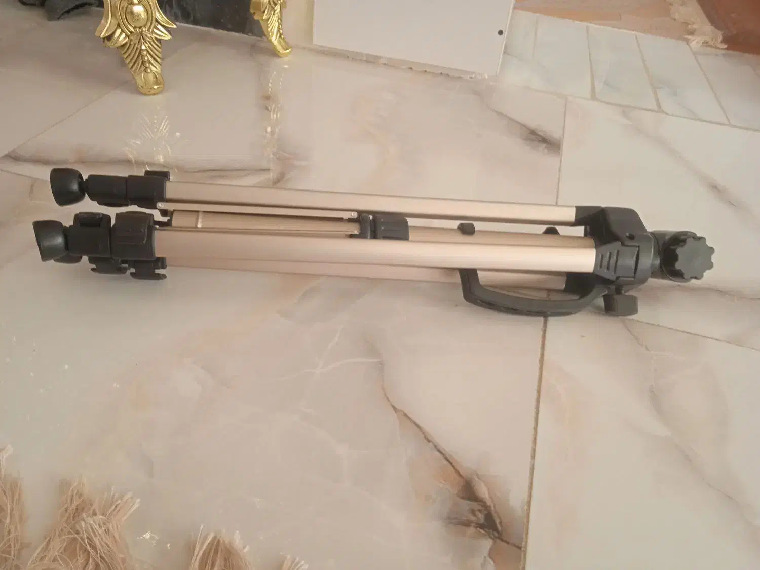 سه پایه برای عکس و فیلم برداری ....|دوربین عکاسی و فیلم‌برداری|ایلام, |دیوار