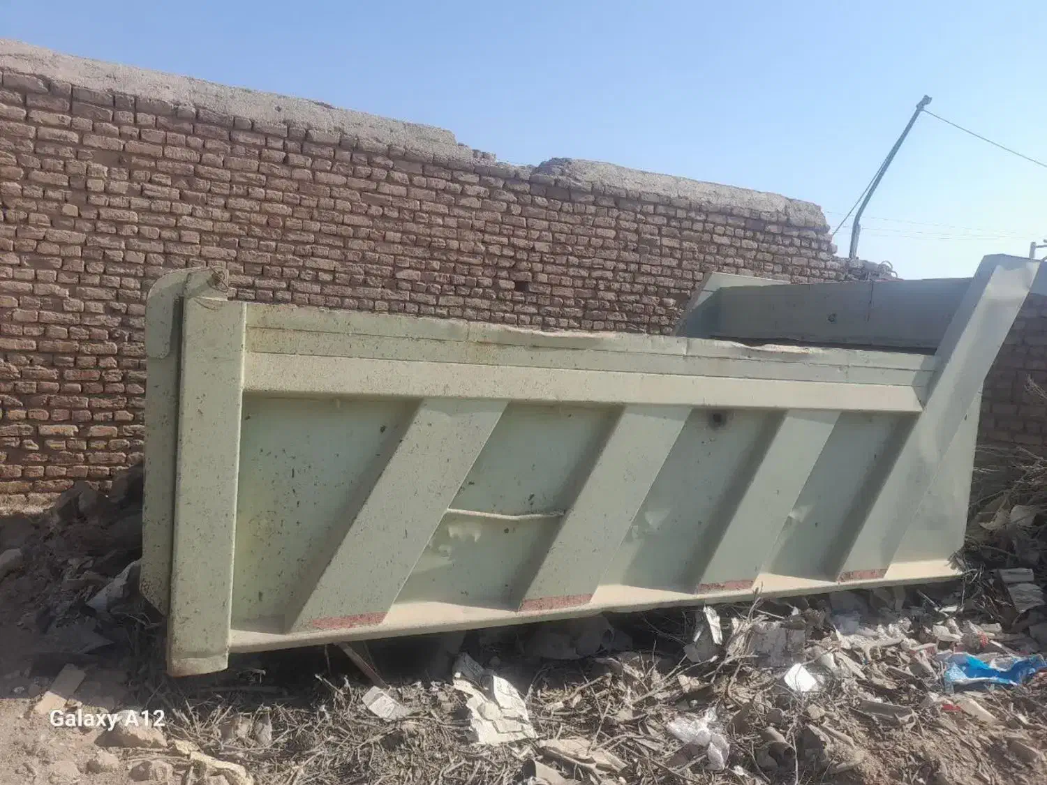 اتاق عقب بنز|خودرو سنگین|نطنز, |دیوار