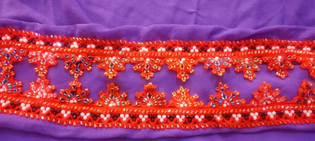 کریشی کارم|لباس|ایرانشهر, |دیوار