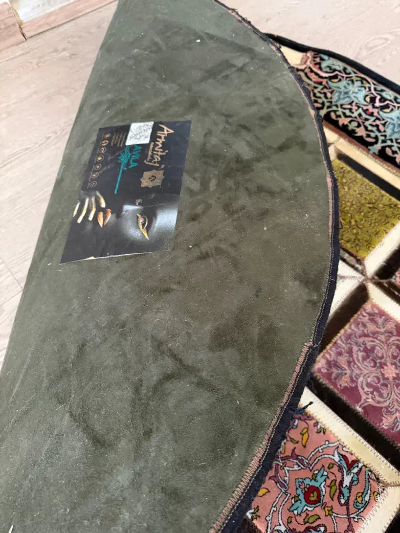 قالیچه گرد|فرش|شیراز, قصرالدشت|دیوار