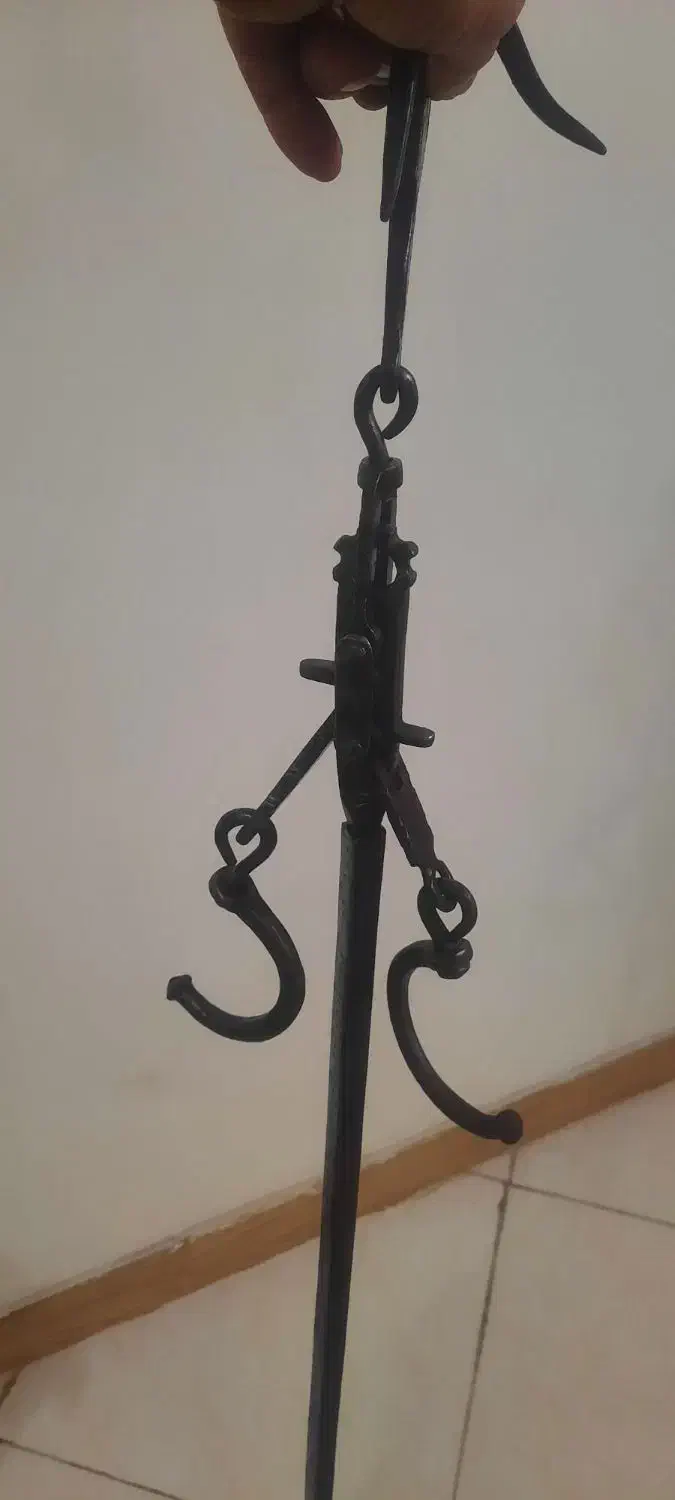 قپان قدیمی با وزنه|کلکسیون اشیاء عتیقه|کرج, کوی امامیه|دیوار