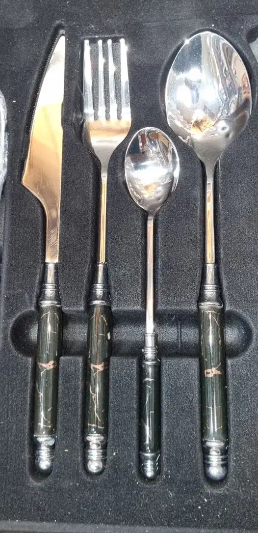 سرویس قاشق چنگال ۶نفره|ظروف سرو و پذیرایی|کاشان, درب زنجیر|دیوار