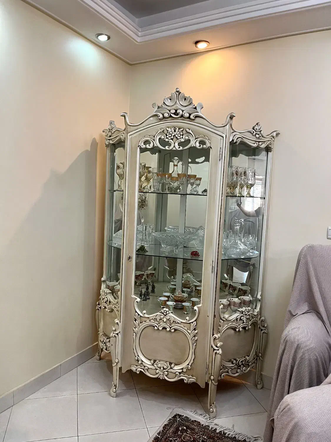 بوفه پایه دارشیک|بوفه، ویترین، کنسول|تهران, پرستار|دیوار