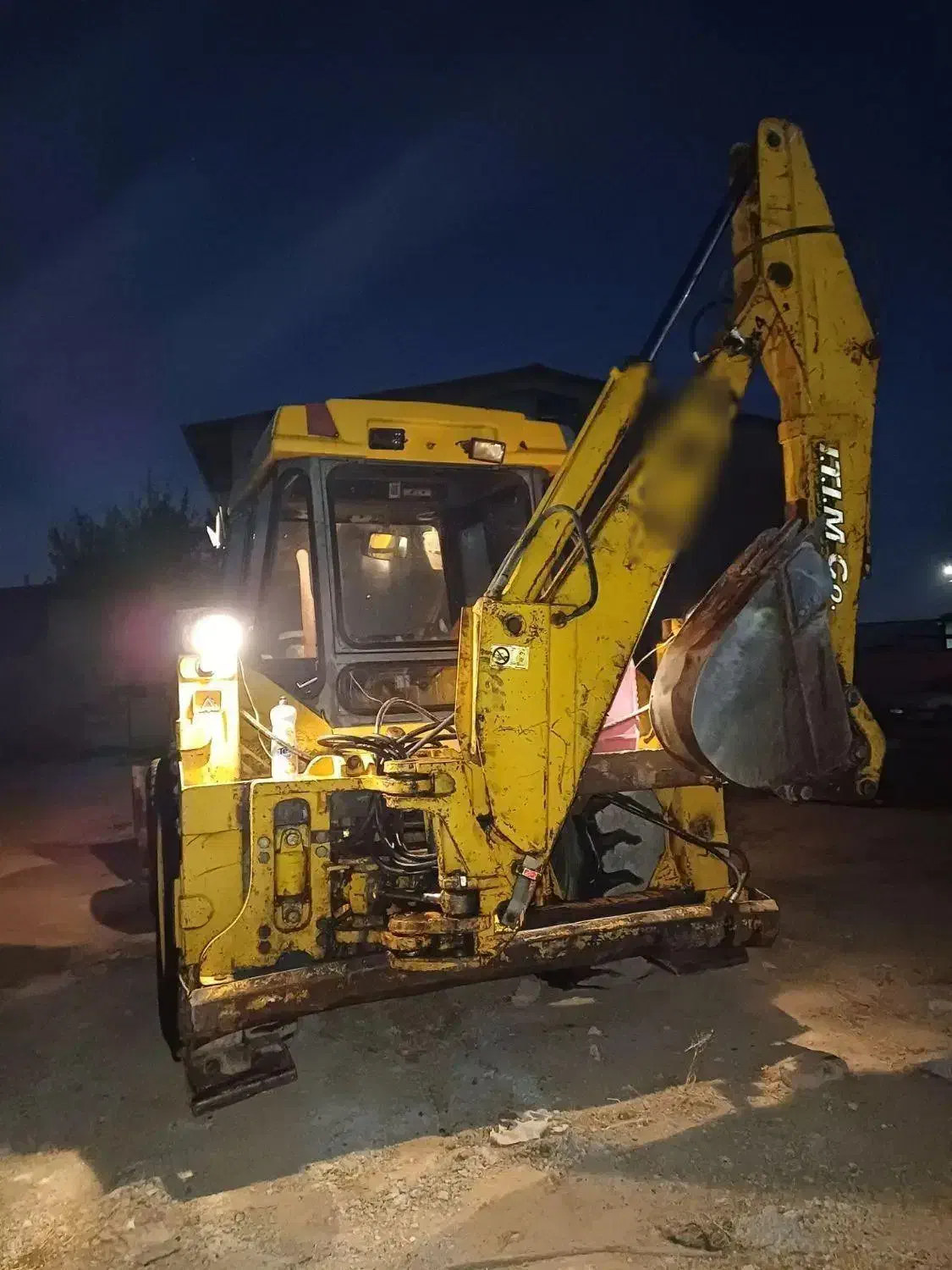 بیل بکهو ۱۳۰|خودرو سنگین|مهربان, |دیوار