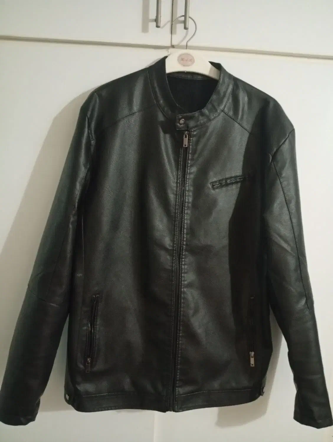 کاپشن چرم|لباس|مینودشت, |دیوار