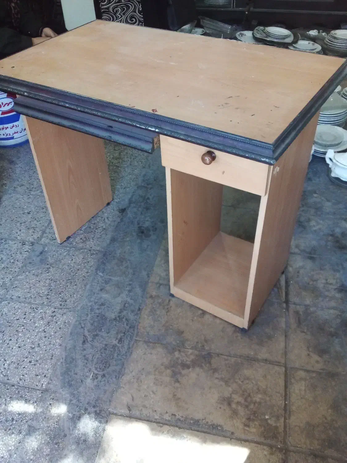 میزتحریر|میز تحریر و کامپیوتر|بروجرد, |دیوار