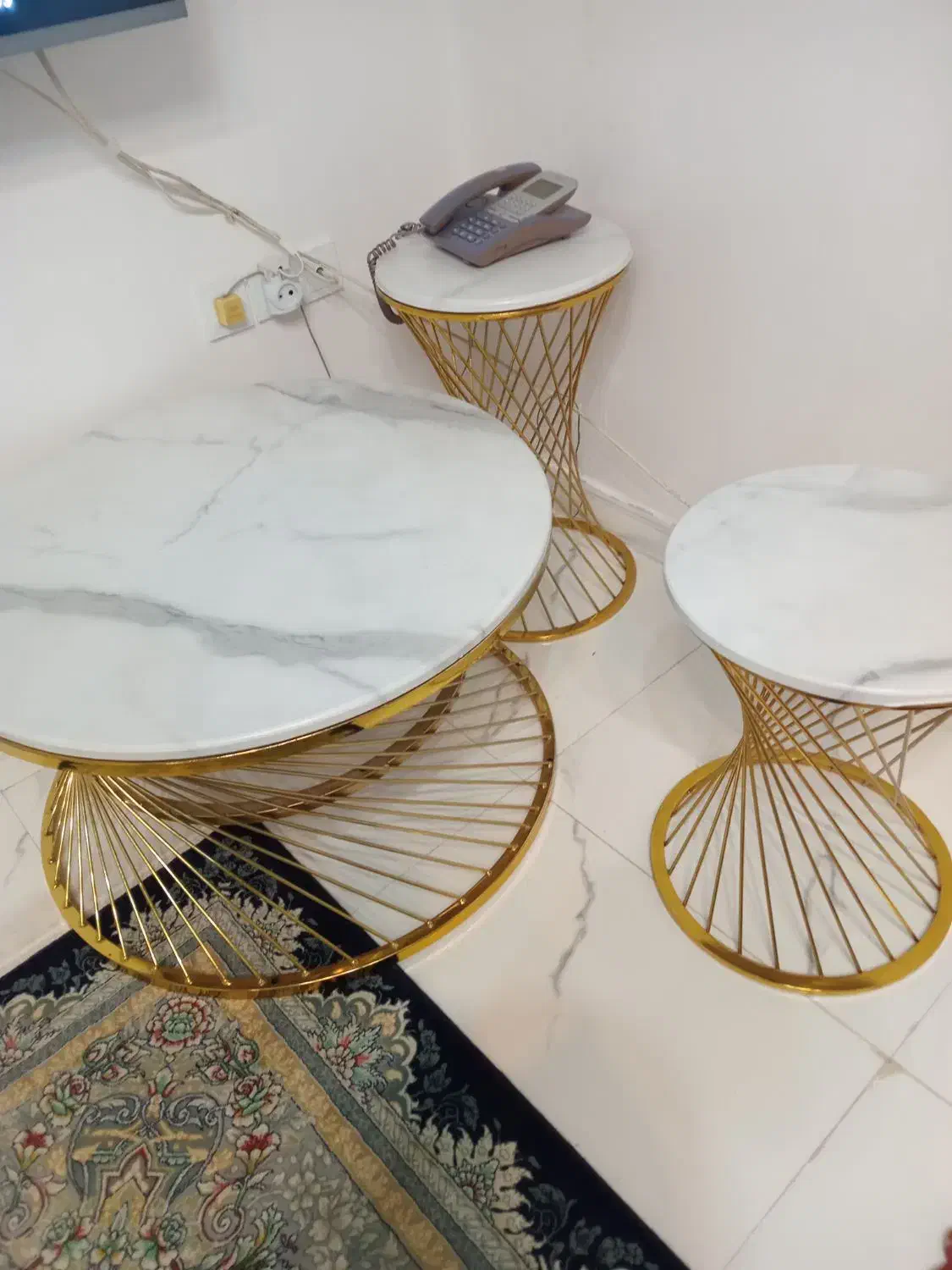 جلومبلی وعسلی مبل|مبلمان خانگی و میز عسلی|لاهیجان, گلستان|دیوار