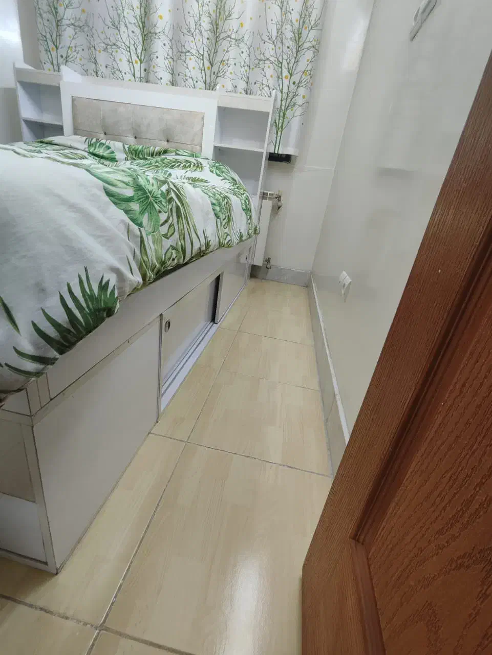 تخت 2 در 180|تخت و سرویس خواب|اصفهان, عسگریه|دیوار