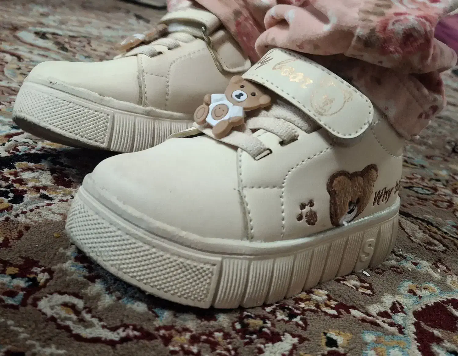 بوت دخترانه سایز ۲۵|کفش و لباس بچه|قم, شاه ابراهیم|دیوار