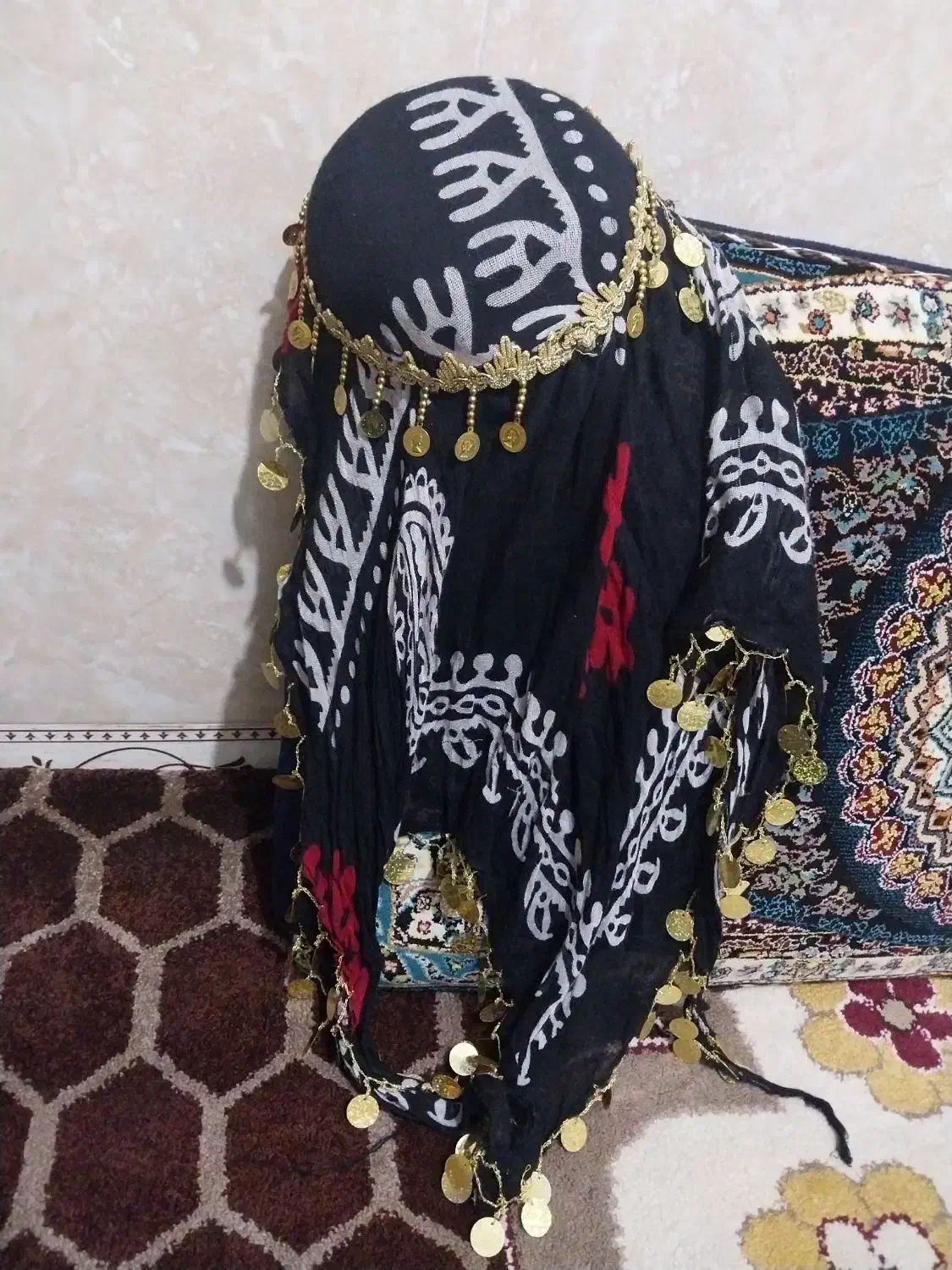 کلاه|لباس|ساوه, |دیوار