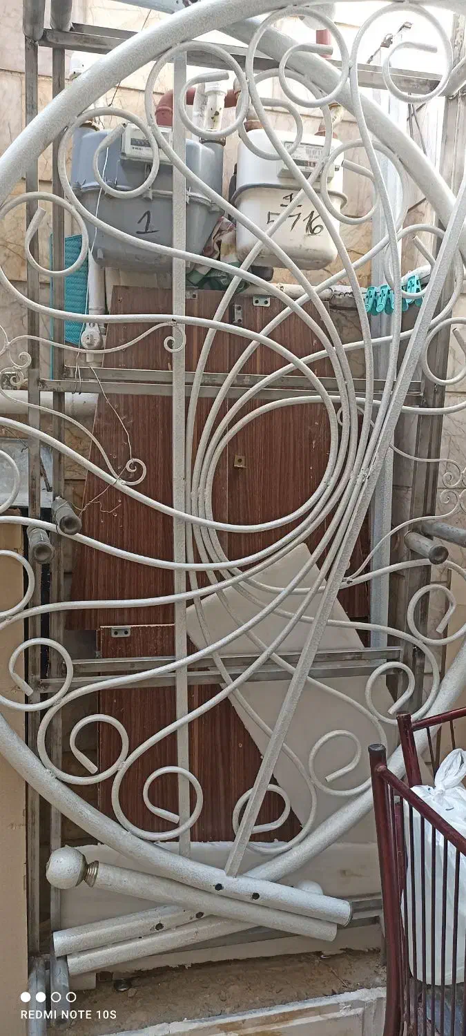 تختخواب فلزی دو نفر با تشک|تخت و سرویس خواب|بجنورد, |دیوار