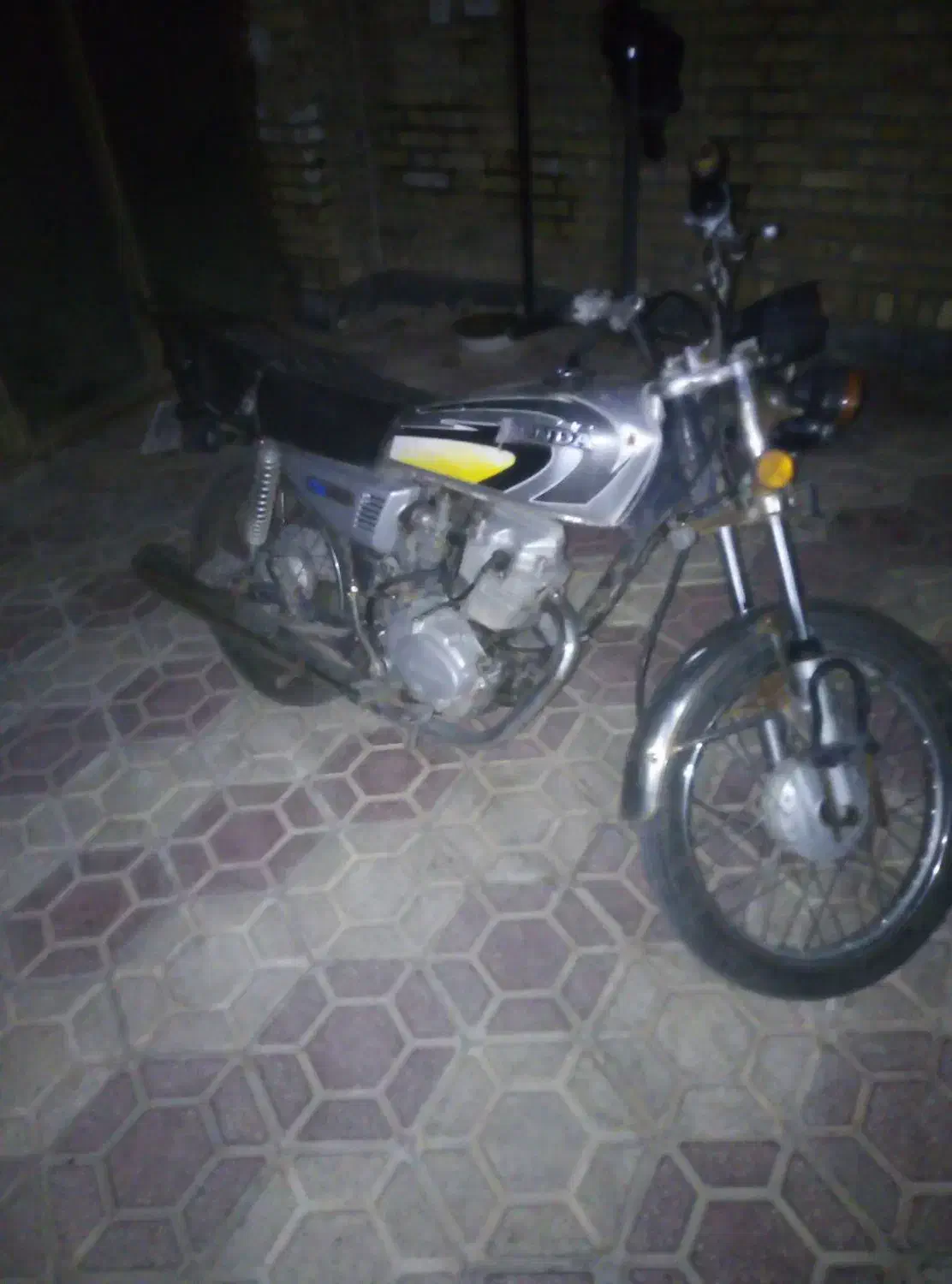 تیزتک 83پلاک ملی یک سال بیمه26ملیون|موتورسیکلت|شیراز, دلگشا|دیوار