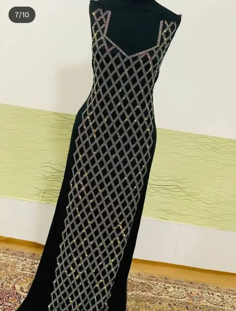 نگین کوبی|لباس|میناب, |دیوار