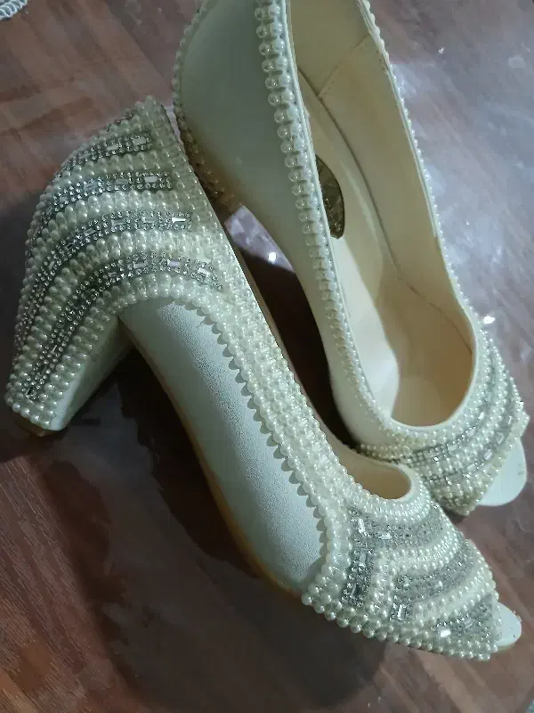 کفش عروس سایز ۳۹ نو|کیف، کفش، کمربند|تبریز, |دیوار