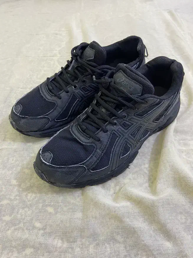 کفش اسیکس سایز 44 اصل اصل|کیف، کفش، کمربند|سنندج, |دیوار