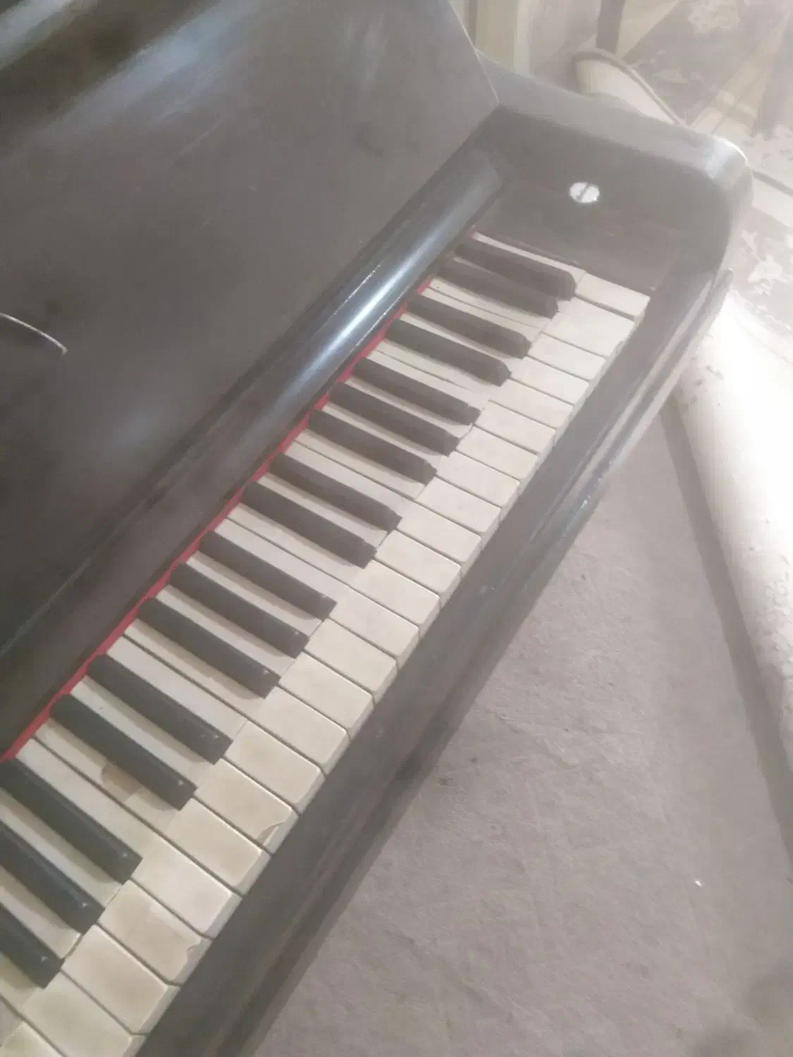 معاوضه  پیانو|پیانو، کیبورد، آکاردئون|شاهین‌شهر, فردوسی|دیوار